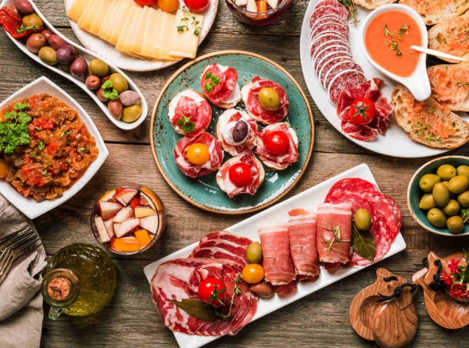 014_Al Andalus - Spanische Tapas - Essen - petrrgoskov fotolia - Lernidee Reisen - Schoene Aussichten Touristik